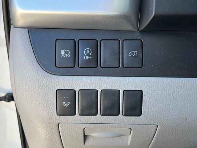 used 2019 Toyota Highlander car, priced at $26,373