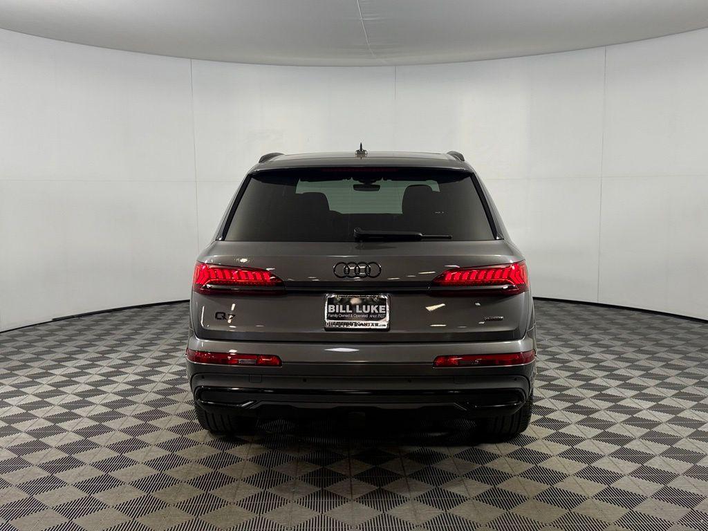 used 2024 Audi Q7 car, priced at $37,274