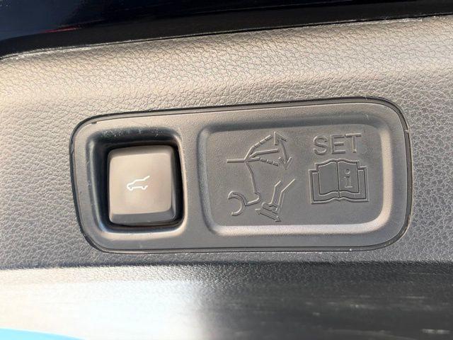 used 2020 Lincoln Navigator car, priced at $39,995