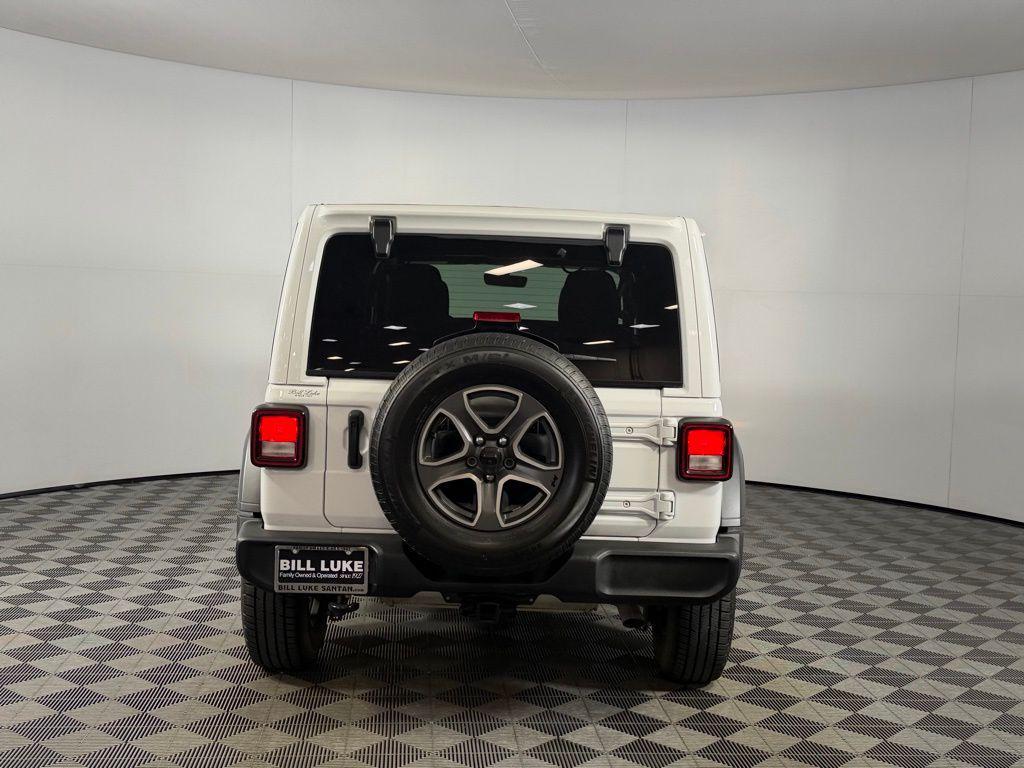 used 2022 Jeep Wrangler Unlimited car, priced at $28,375