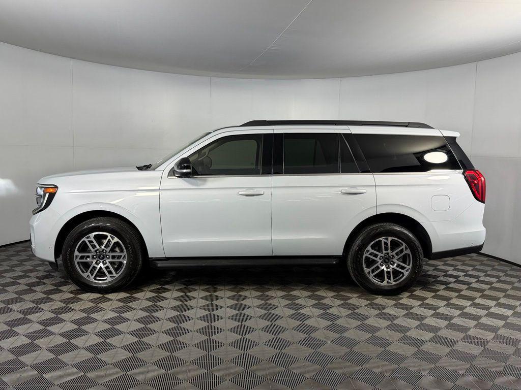 used 2025 Ford Expedition car, priced at $54,872