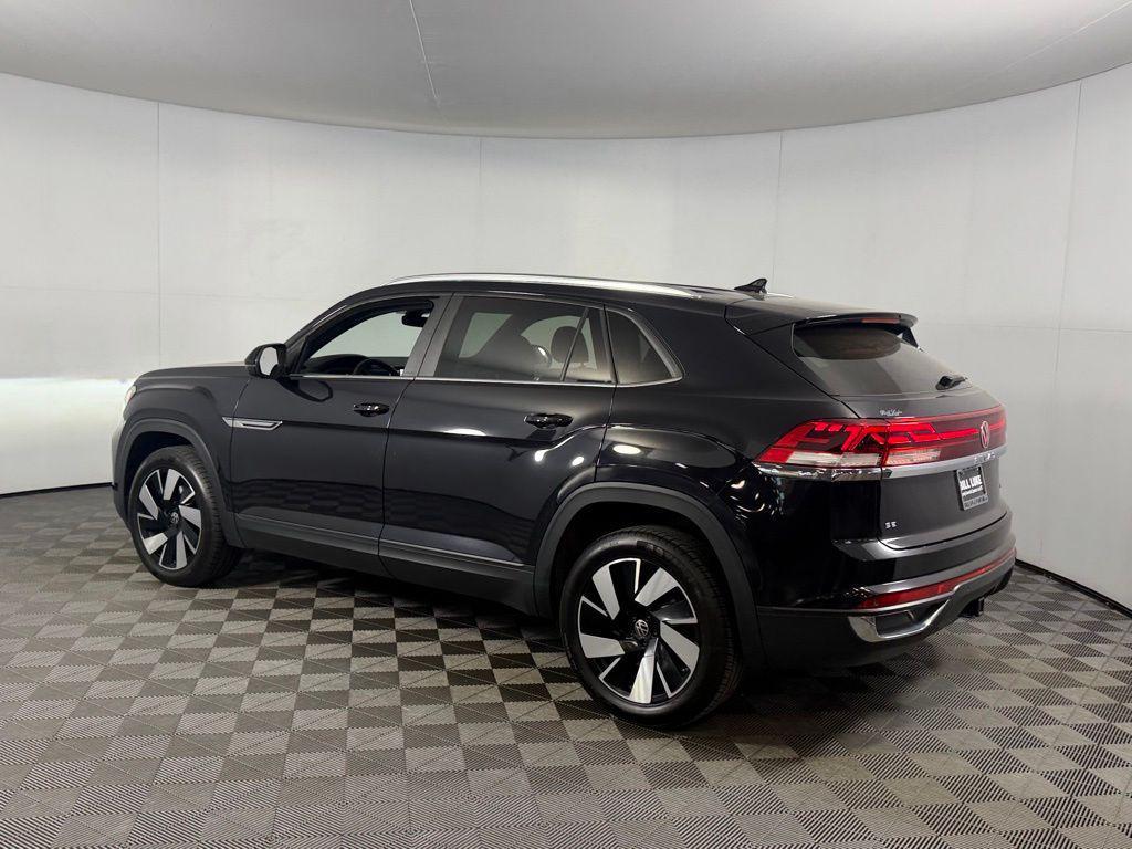 used 2025 Volkswagen Atlas Cross Sport car, priced at $30,572