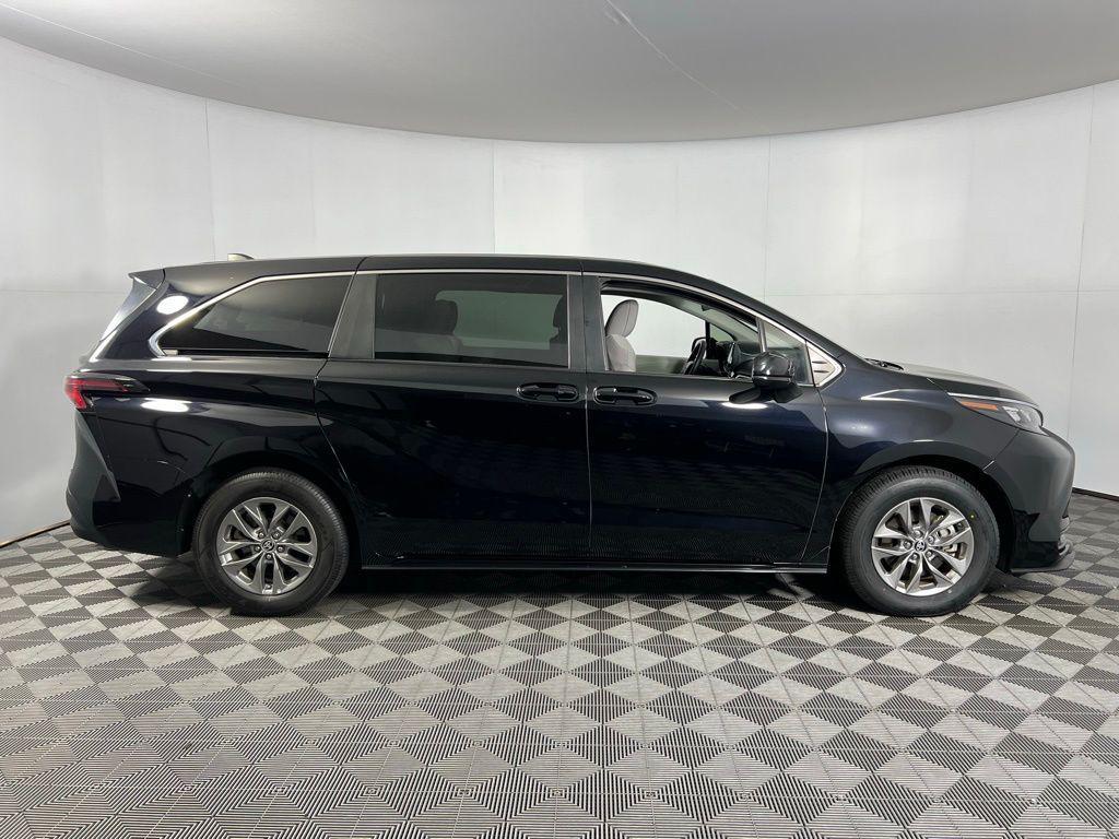used 2024 Toyota Sienna car, priced at $37,473