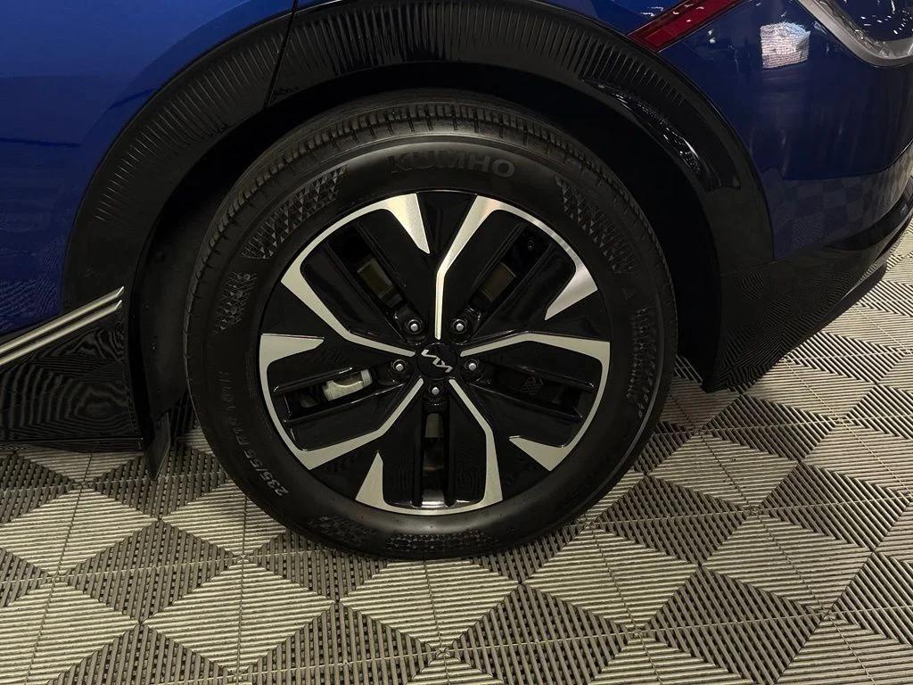 used 2024 Kia EV6 car, priced at $27,572