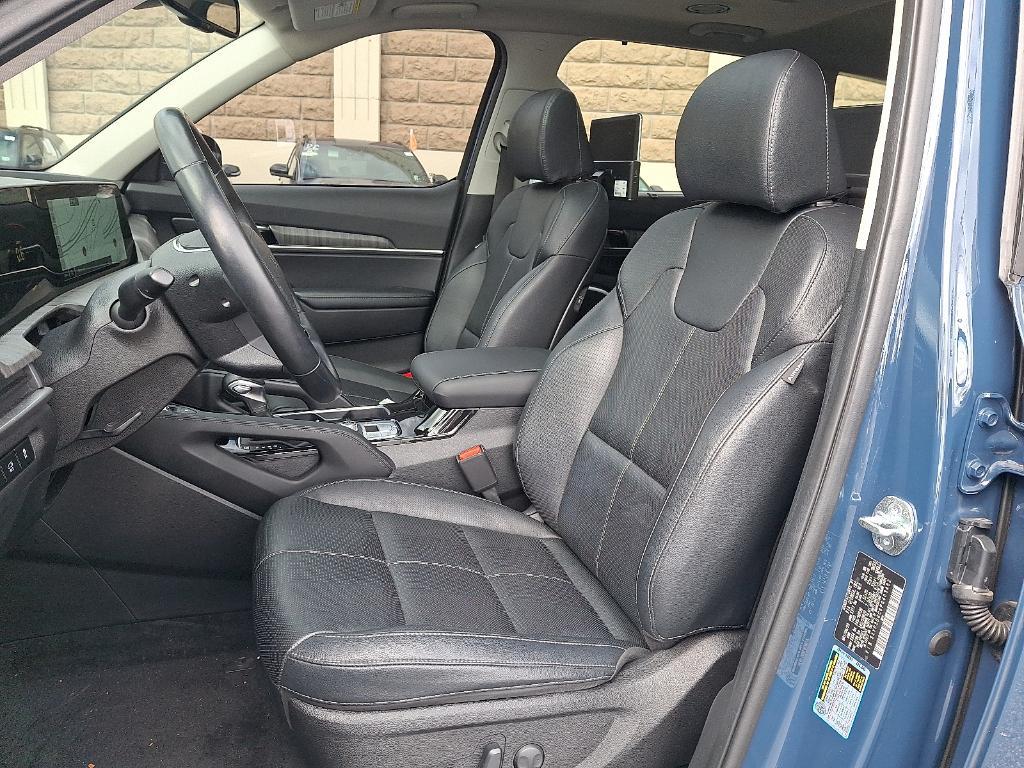 used 2023 Kia Telluride car, priced at $36,489