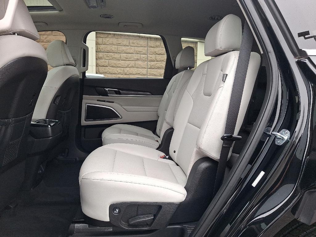 used 2023 Kia Telluride car, priced at $29,517