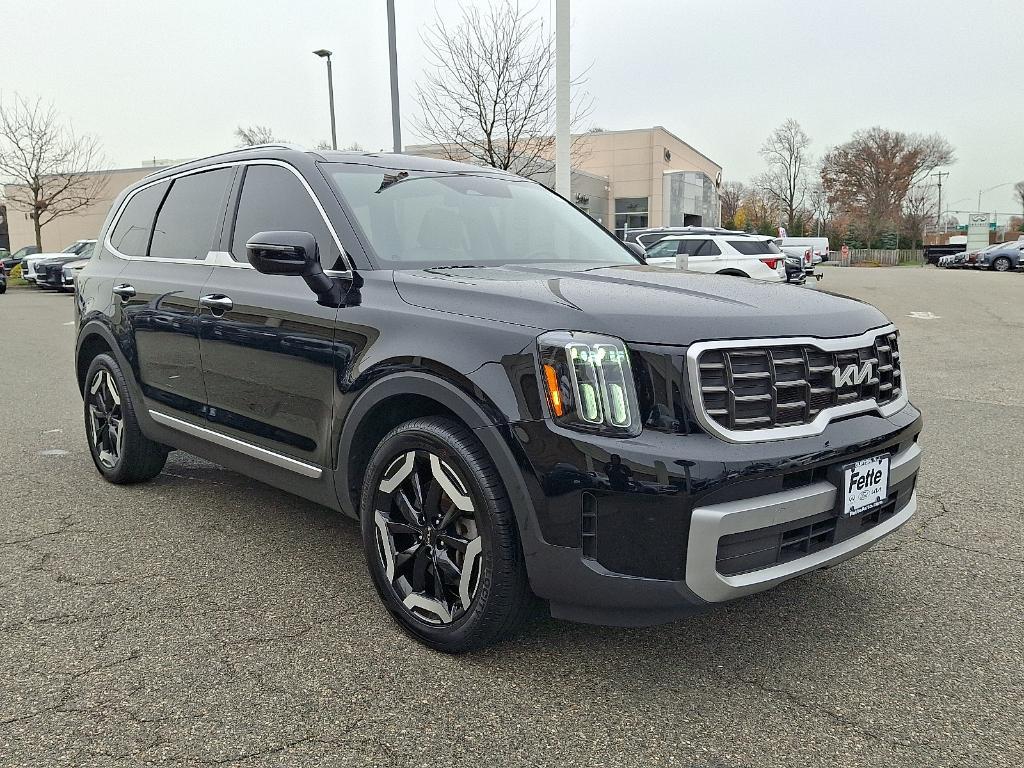used 2023 Kia Telluride car, priced at $29,517