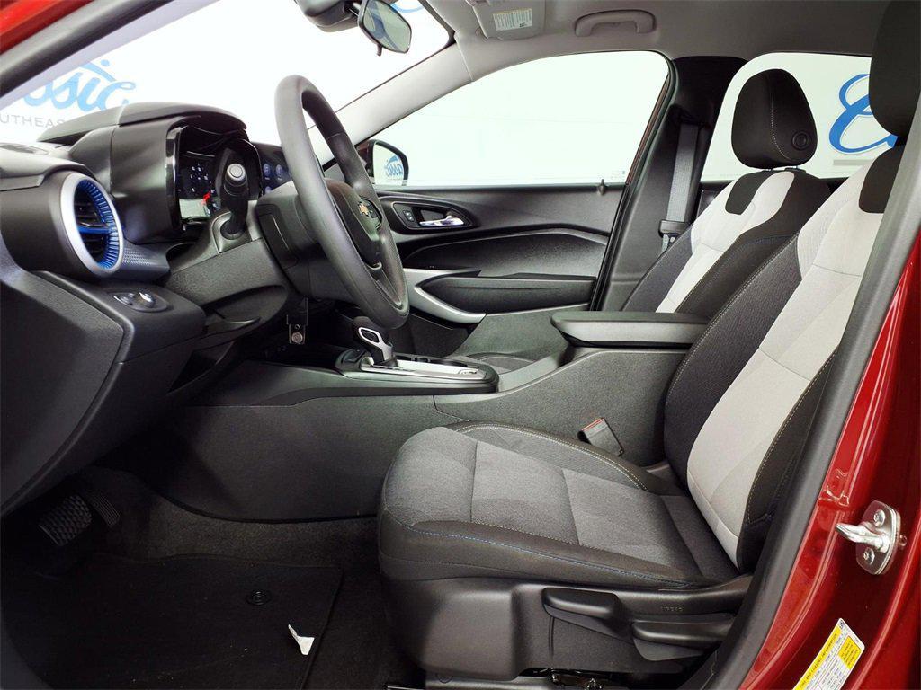 used 2025 Chevrolet Trax car, priced at $21,715