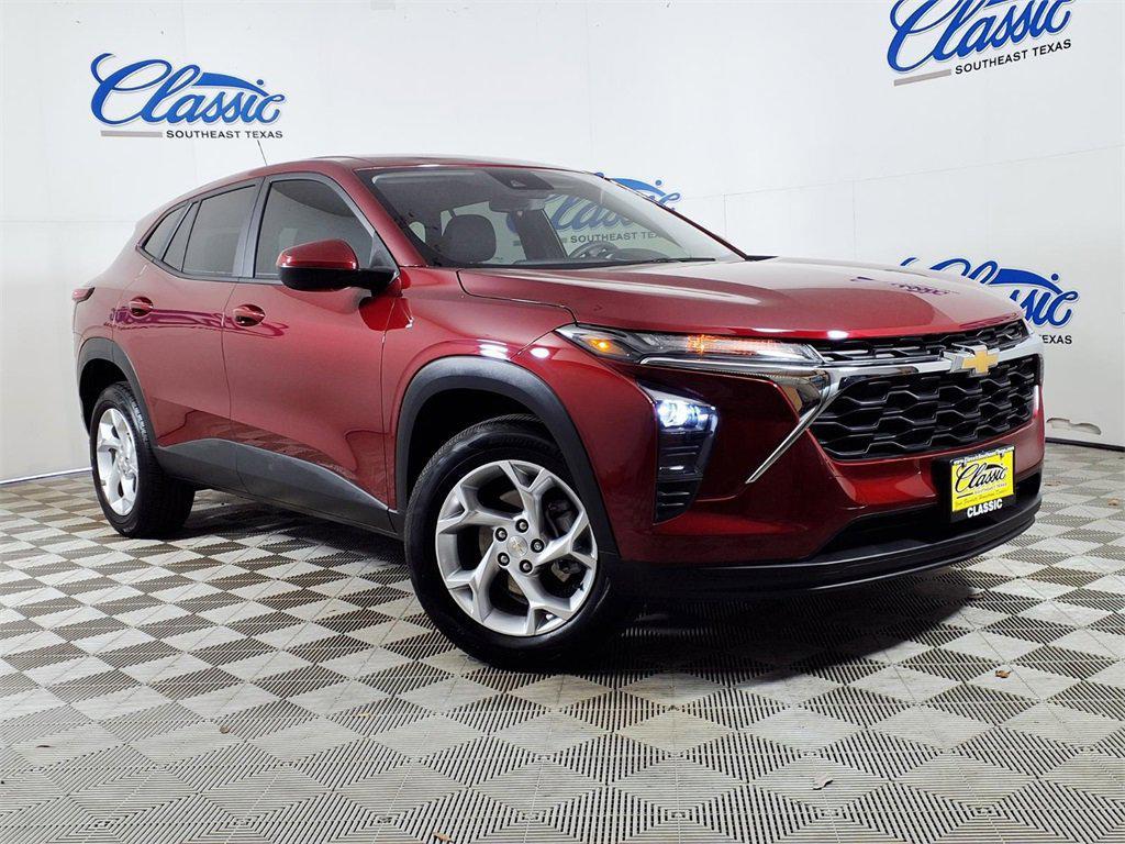 used 2025 Chevrolet Trax car, priced at $21,715