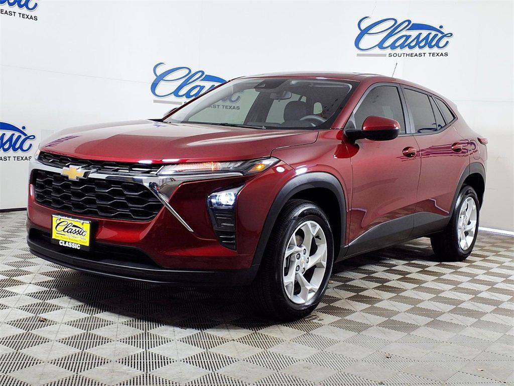 used 2025 Chevrolet Trax car, priced at $21,715