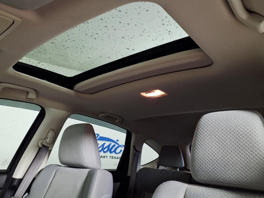 used 2016 Honda CR-V car, priced at $17,402