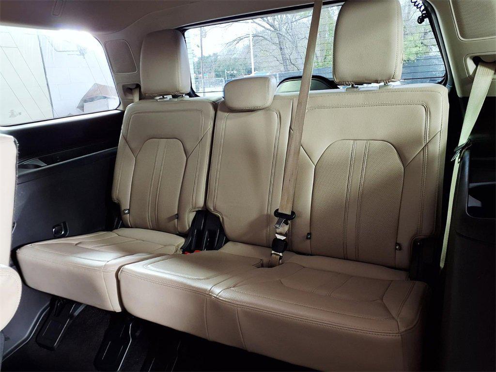 used 2023 Ford Expedition car, priced at $48,407