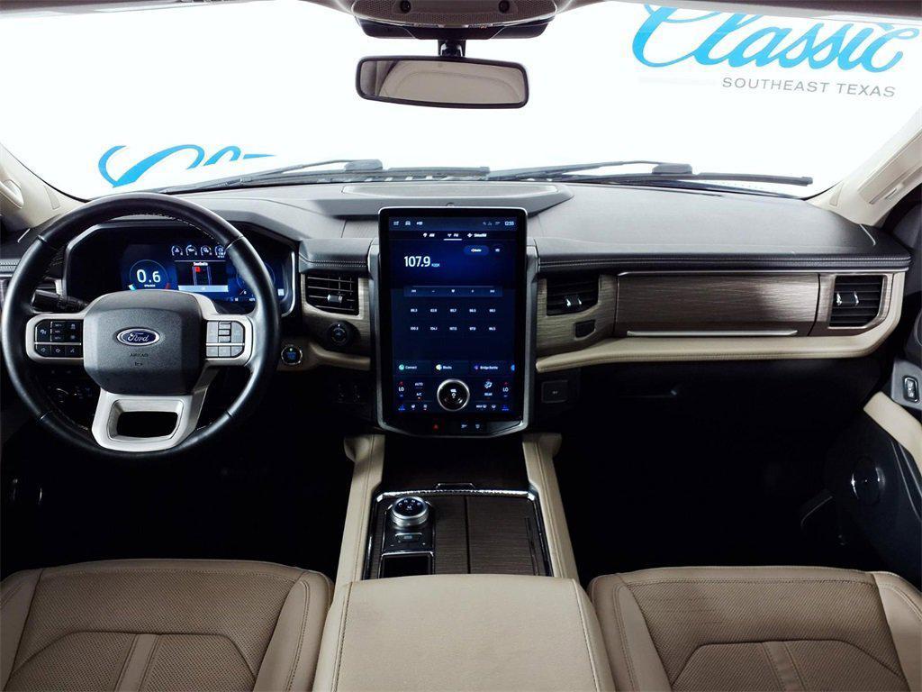 used 2023 Ford Expedition car, priced at $48,407