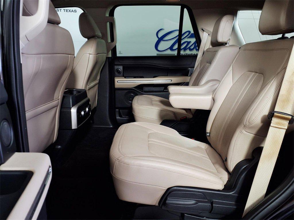 used 2023 Ford Expedition car, priced at $48,407