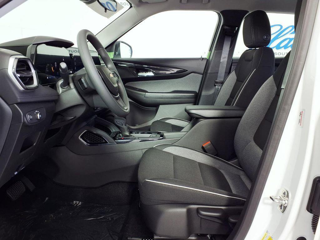 new 2026 Chevrolet TrailBlazer car, priced at $25,095