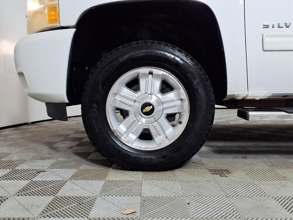 used 2013 Chevrolet Silverado 1500 car, priced at $10,998