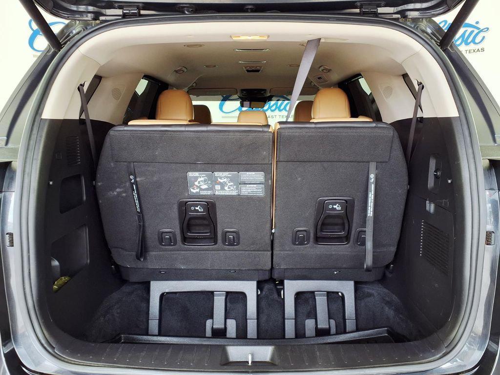 used 2023 Kia Carnival car, priced at $26,989