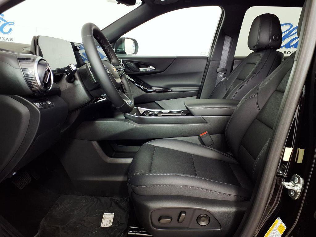 new 2026 Chevrolet Equinox car, priced at $36,510