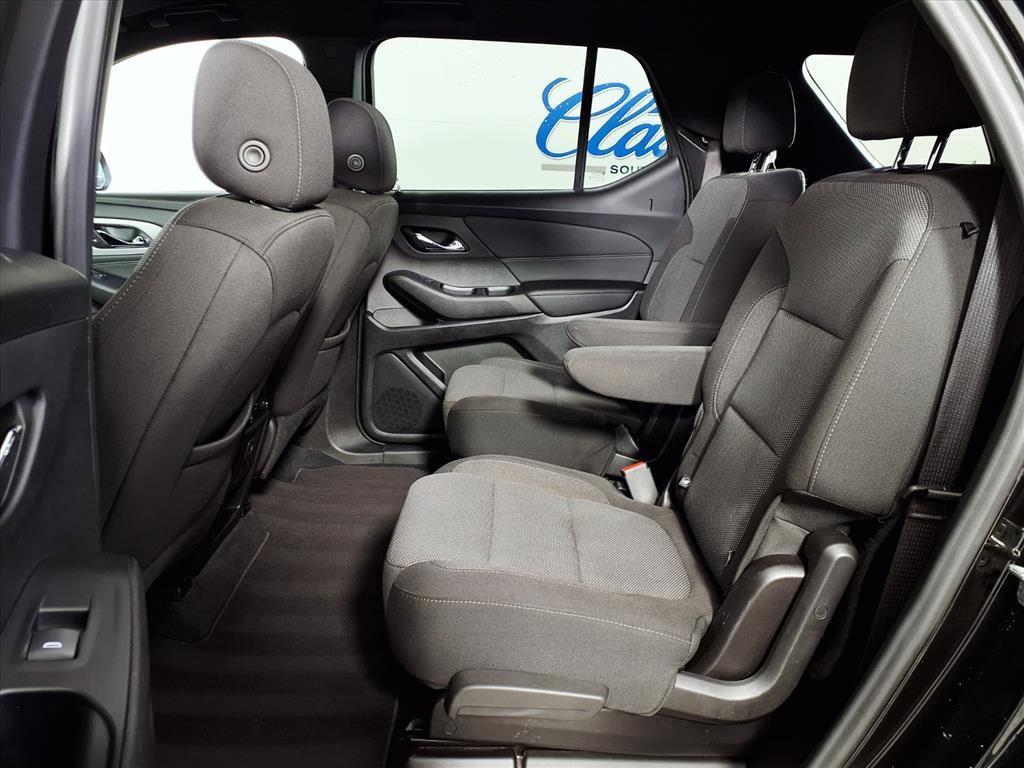 used 2022 Chevrolet Traverse car, priced at $19,443