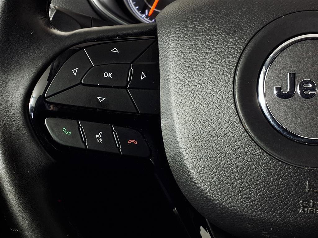 used 2020 Jeep Cherokee car, priced at $15,402