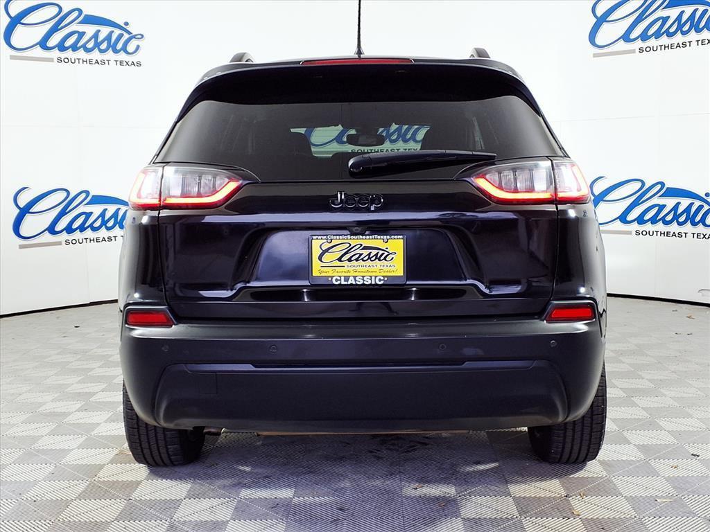 used 2020 Jeep Cherokee car, priced at $15,402