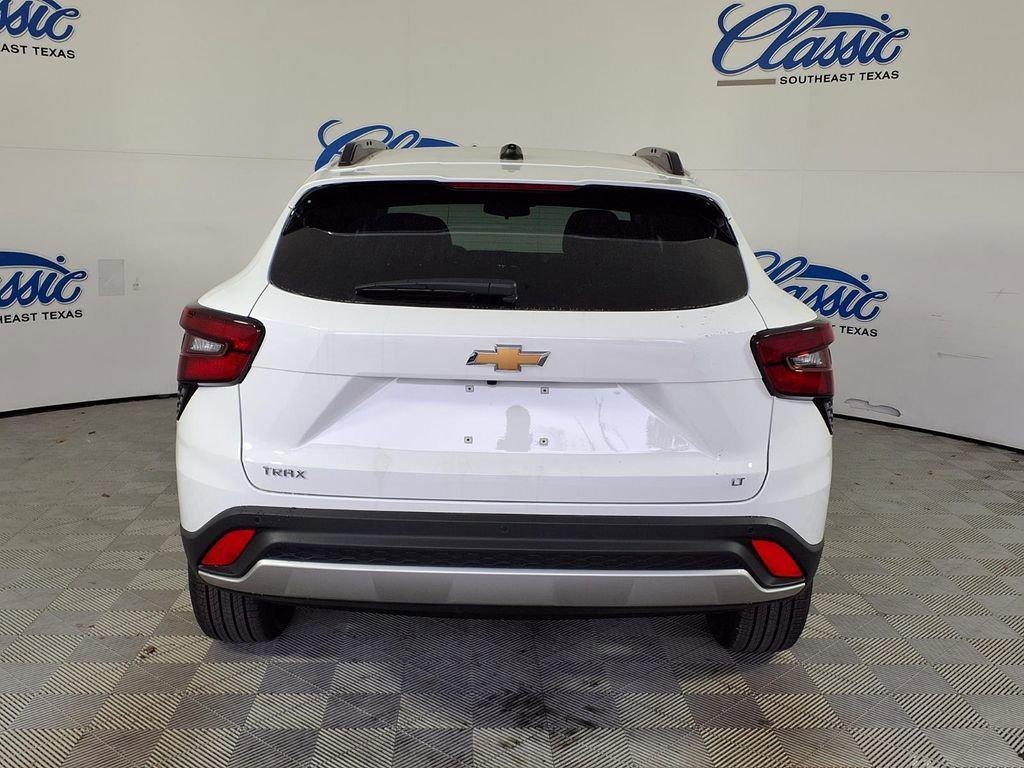 new 2026 Chevrolet Trax car, priced at $26,285