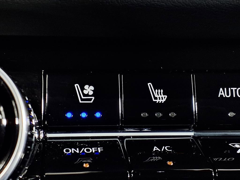 new 2026 Chevrolet Equinox car, priced at $36,079