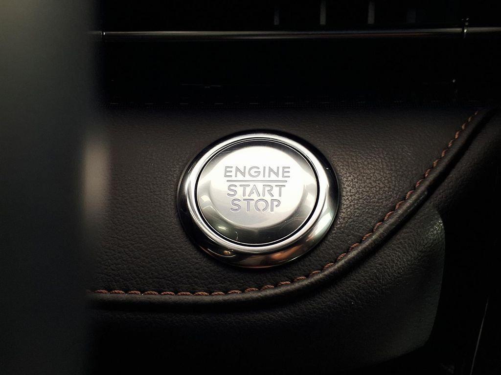 used 2025 Lincoln Nautilus car, priced at $57,489