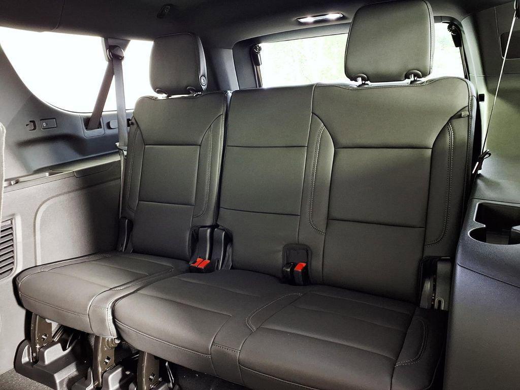 new 2026 Chevrolet Suburban car, priced at $72,180