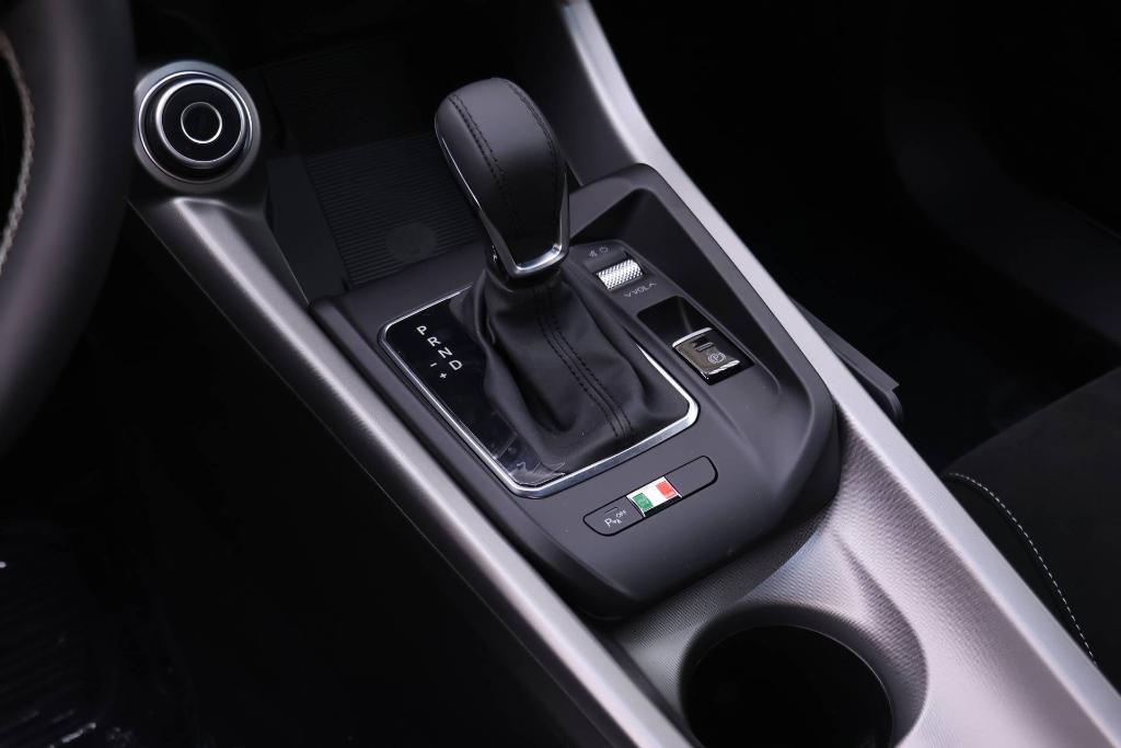 new 2026 Alfa Romeo Tonale car
