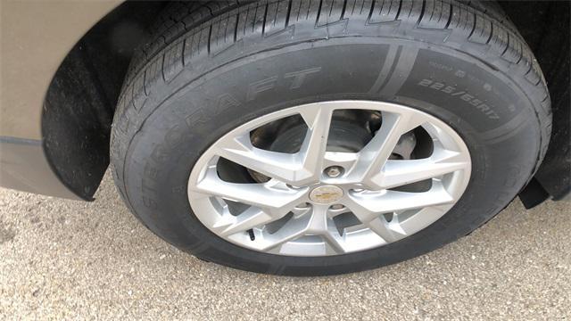 used 2023 Chevrolet Equinox car, priced at $22,490