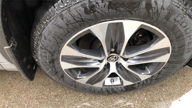 used 2022 Toyota Highlander Hybrid car, priced at $31,995