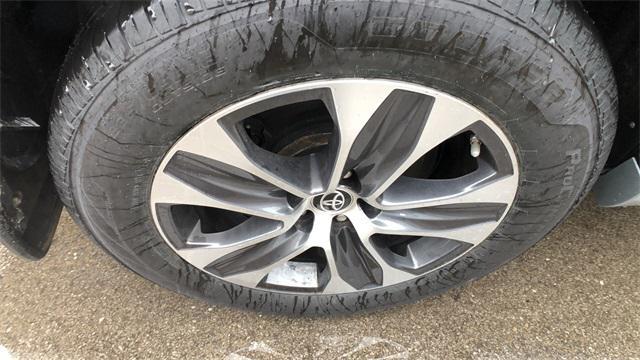 used 2022 Toyota Highlander Hybrid car, priced at $31,995