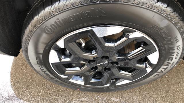 used 2025 Kia Sorento car, priced at $33,990