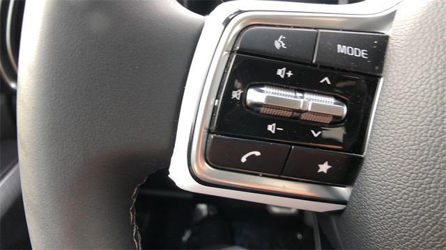 used 2025 Kia Sorento car, priced at $33,990