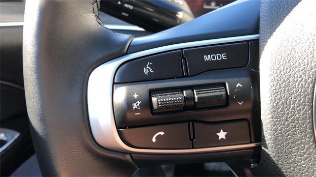 used 2025 Kia K5 car, priced at $25,990