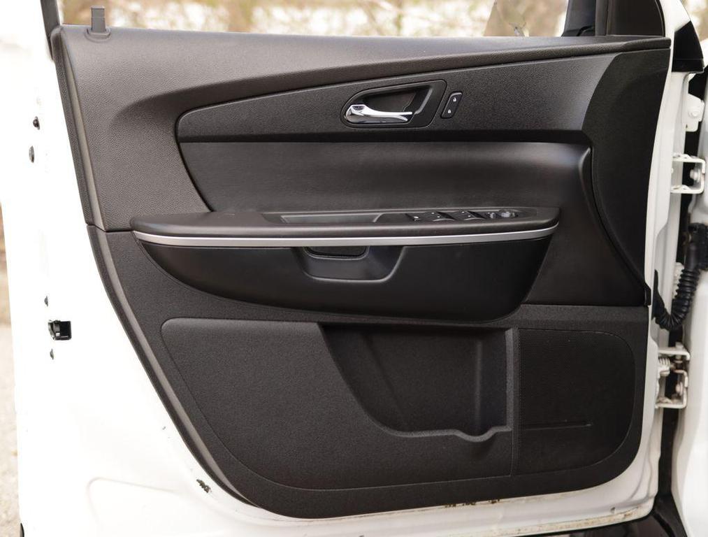 used 2012 GMC Acadia car, priced at $6,950