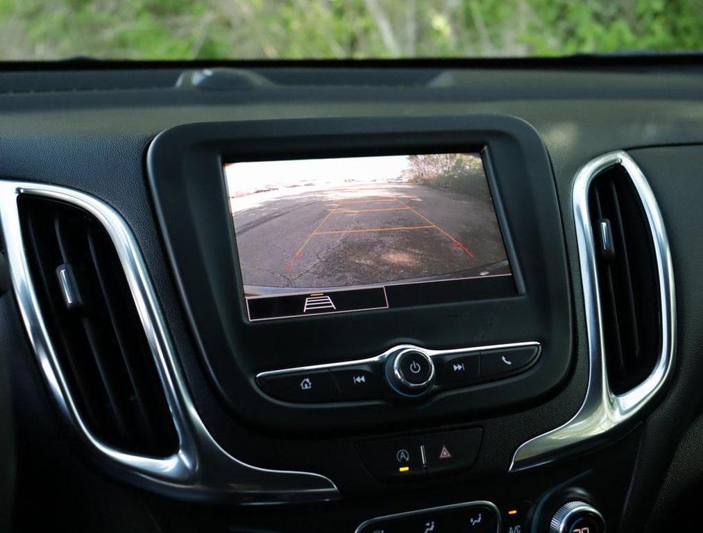 used 2024 Chevrolet Equinox car, priced at $20,999