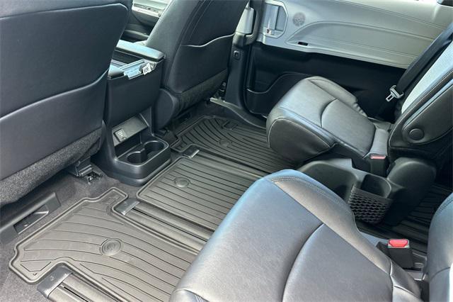 new 2026 Toyota Sienna car, priced at $51,579