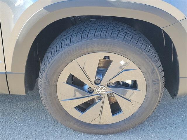 new 2026 Volkswagen Taos car, priced at $27,771
