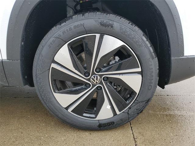new 2026 Volkswagen Taos car, priced at $32,342