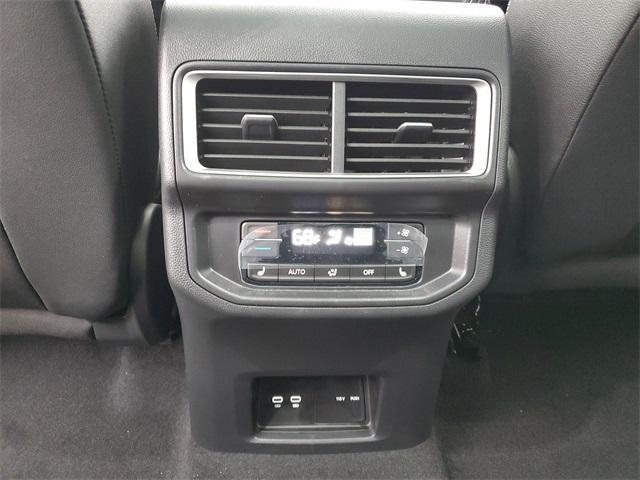 new 2026 Volkswagen Atlas car, priced at $54,703