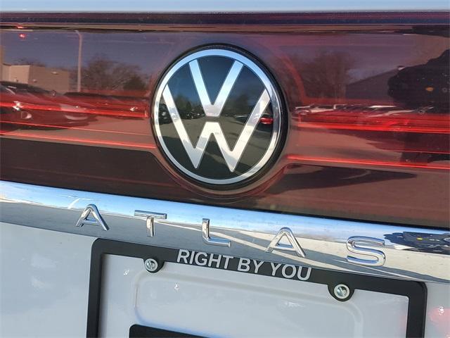 new 2026 Volkswagen Atlas car, priced at $45,733