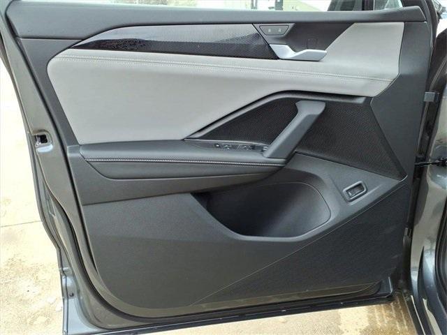 new 2025 Volkswagen Tiguan car, priced at $32,000