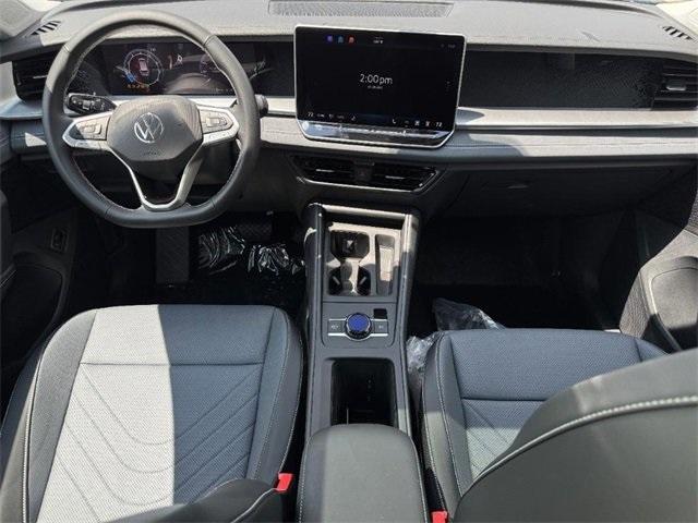 new 2025 Volkswagen Tiguan car, priced at $32,000