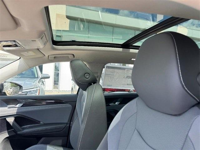 new 2025 Volkswagen Tiguan car, priced at $32,000