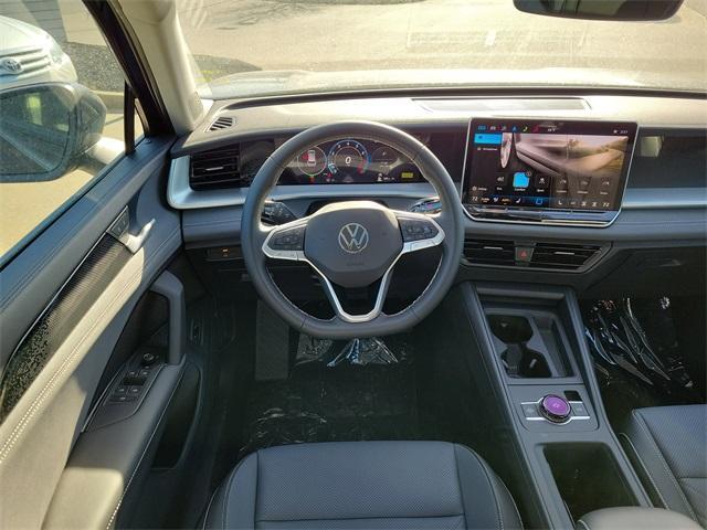 new 2025 Volkswagen Tiguan car, priced at $34,134
