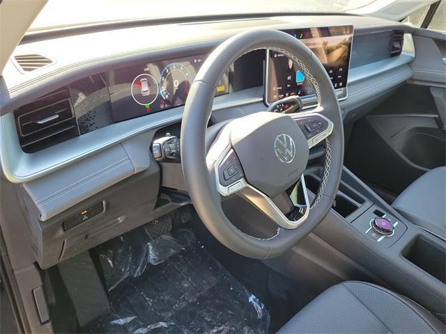 new 2025 Volkswagen Tiguan car, priced at $34,134