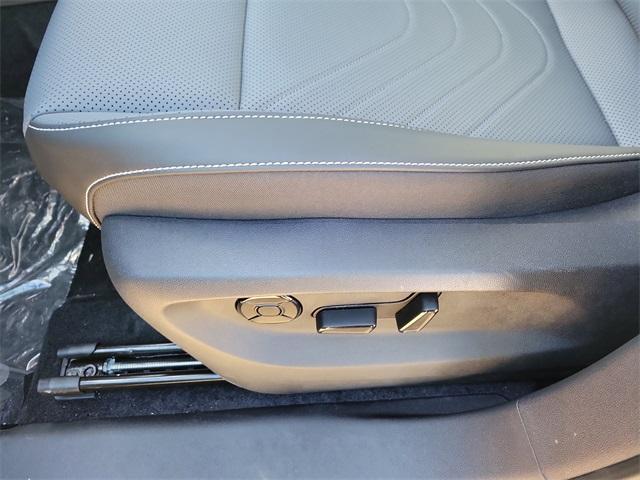 new 2025 Volkswagen Tiguan car, priced at $34,134