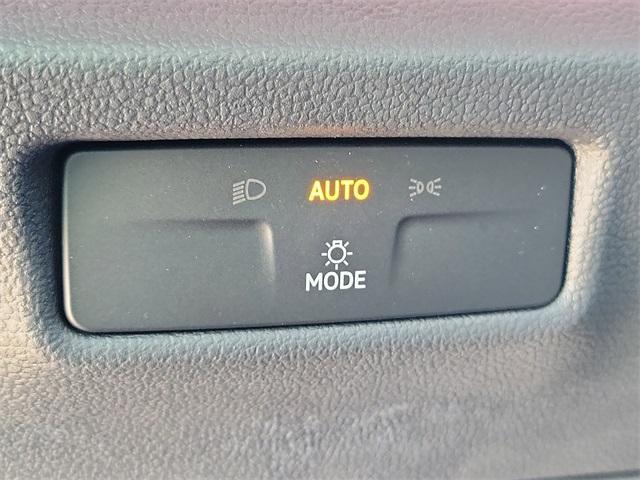 new 2025 Volkswagen Tiguan car, priced at $34,134